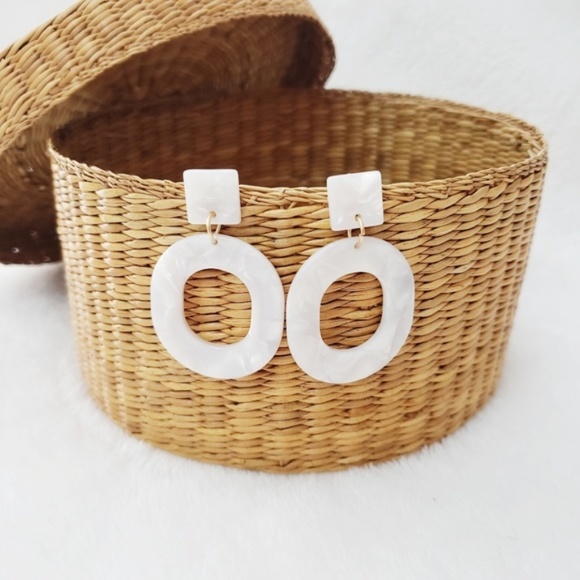 Acrylic Resin Geometric Earrings - Picture 2 of 4